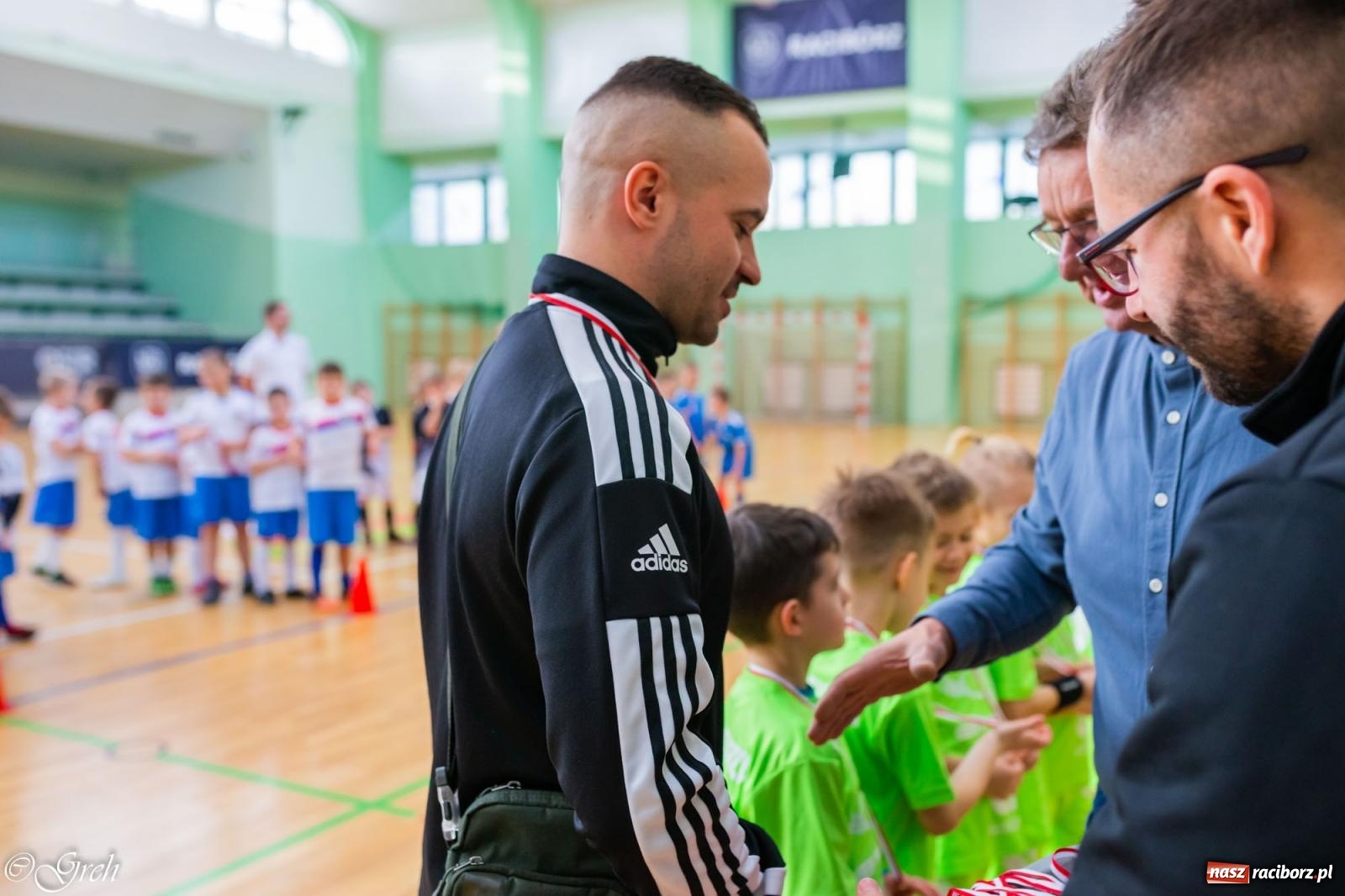 Zdjęcie w galerii na portalu naszraciborz.pl: Świąteczne zmagania piłkarskie w hali OSiR [FOTO i WIDEO] wiadomości z regionu