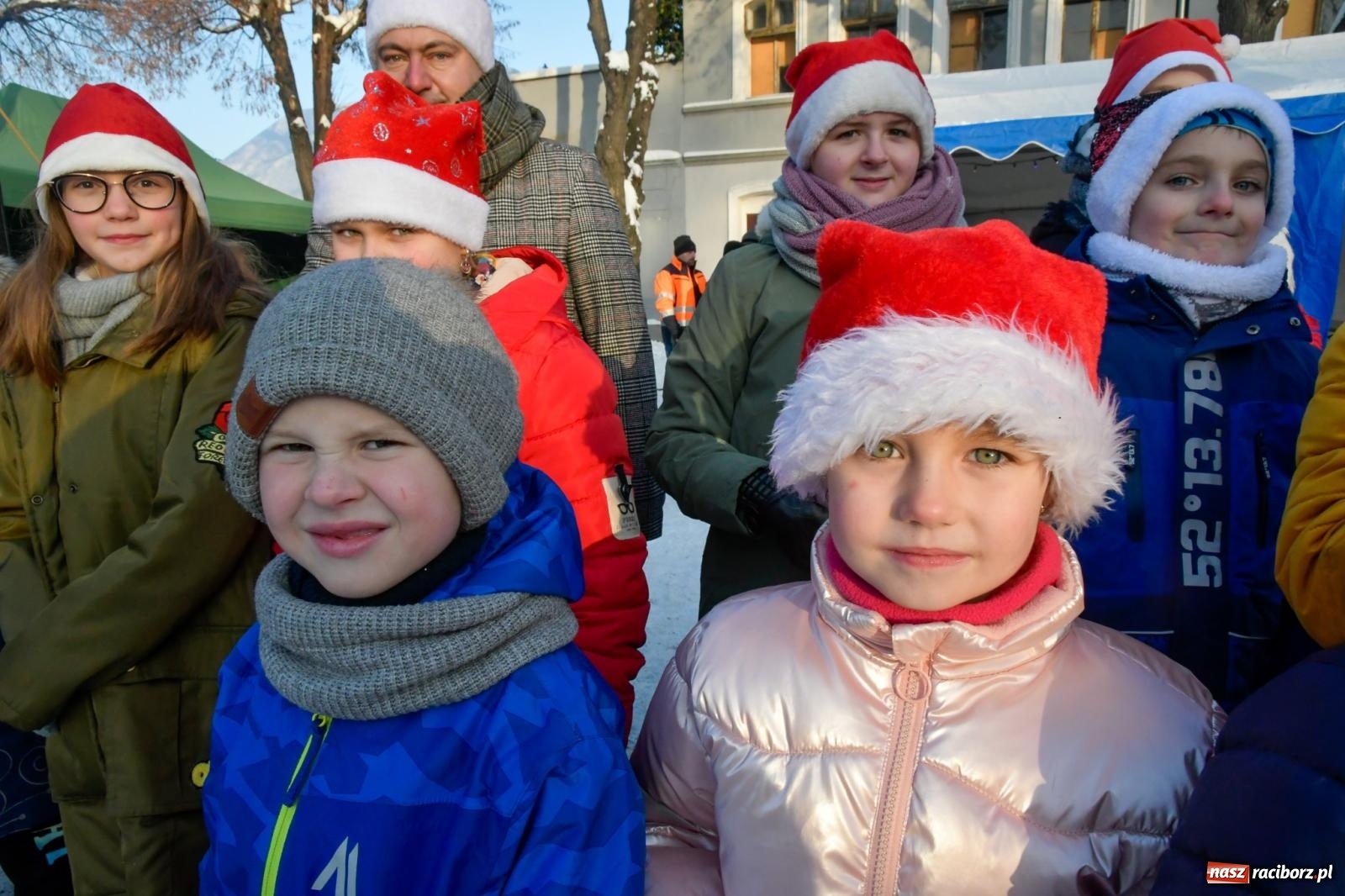 Zdjęcie w galerii na portalu naszraciborz.pl: Fantastyczna zabawa na kiermaszu w Krzanowicach [FOTO i WIDEO] wiadomości z regionu