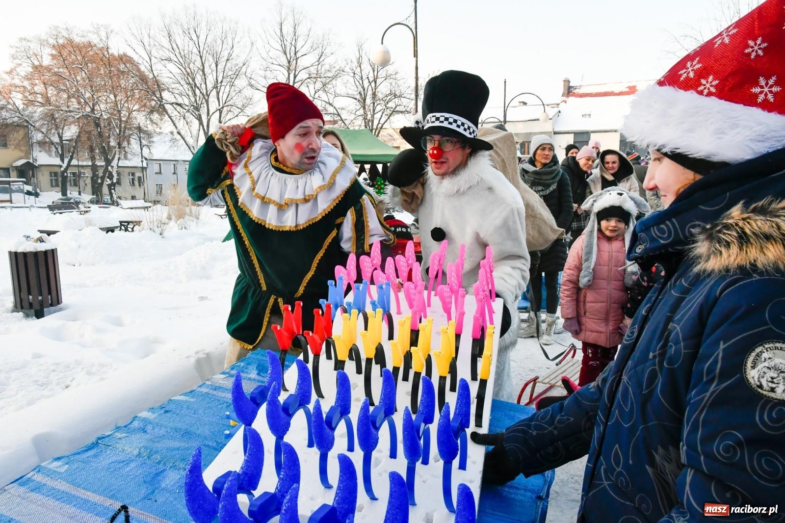 Zdjęcie w galerii na portalu naszraciborz.pl: Fantastyczna zabawa na kiermaszu w Krzanowicach [FOTO i WIDEO] wiadomości z regionu