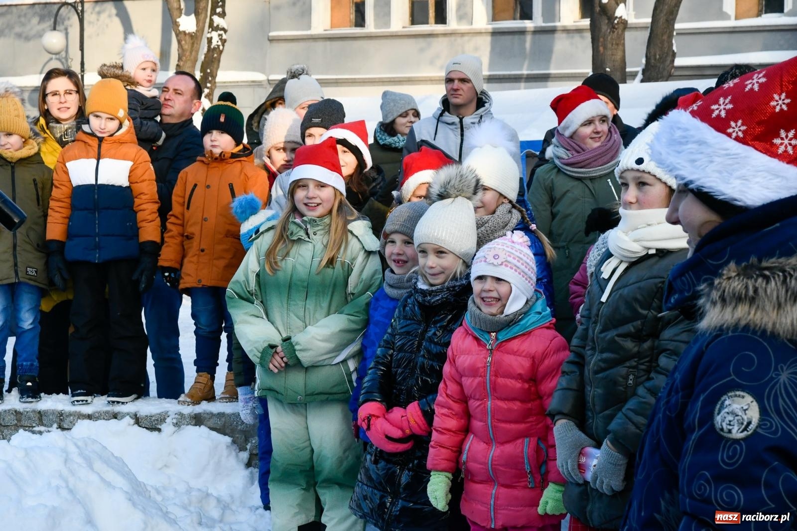 Zdjęcie w galerii na portalu naszraciborz.pl: Fantastyczna zabawa na kiermaszu w Krzanowicach [FOTO i WIDEO] wiadomości z regionu