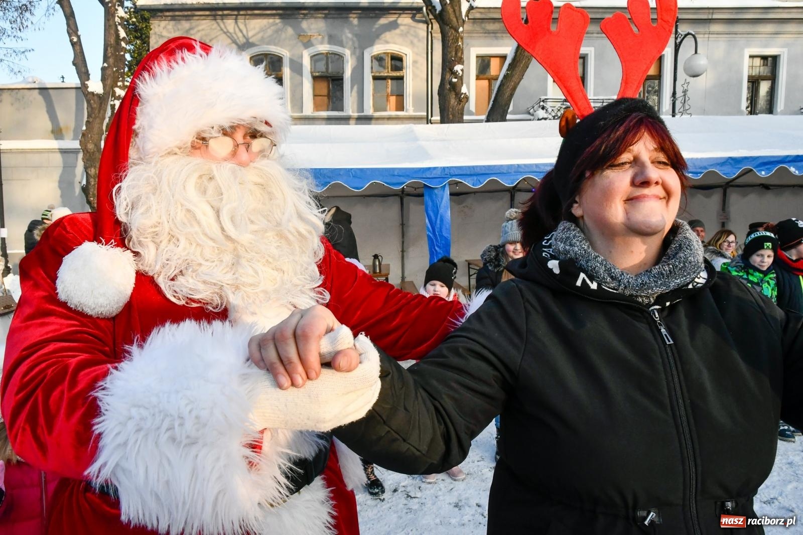 Zdjęcie w galerii na portalu naszraciborz.pl: Fantastyczna zabawa na kiermaszu w Krzanowicach [FOTO i WIDEO] wiadomości z regionu