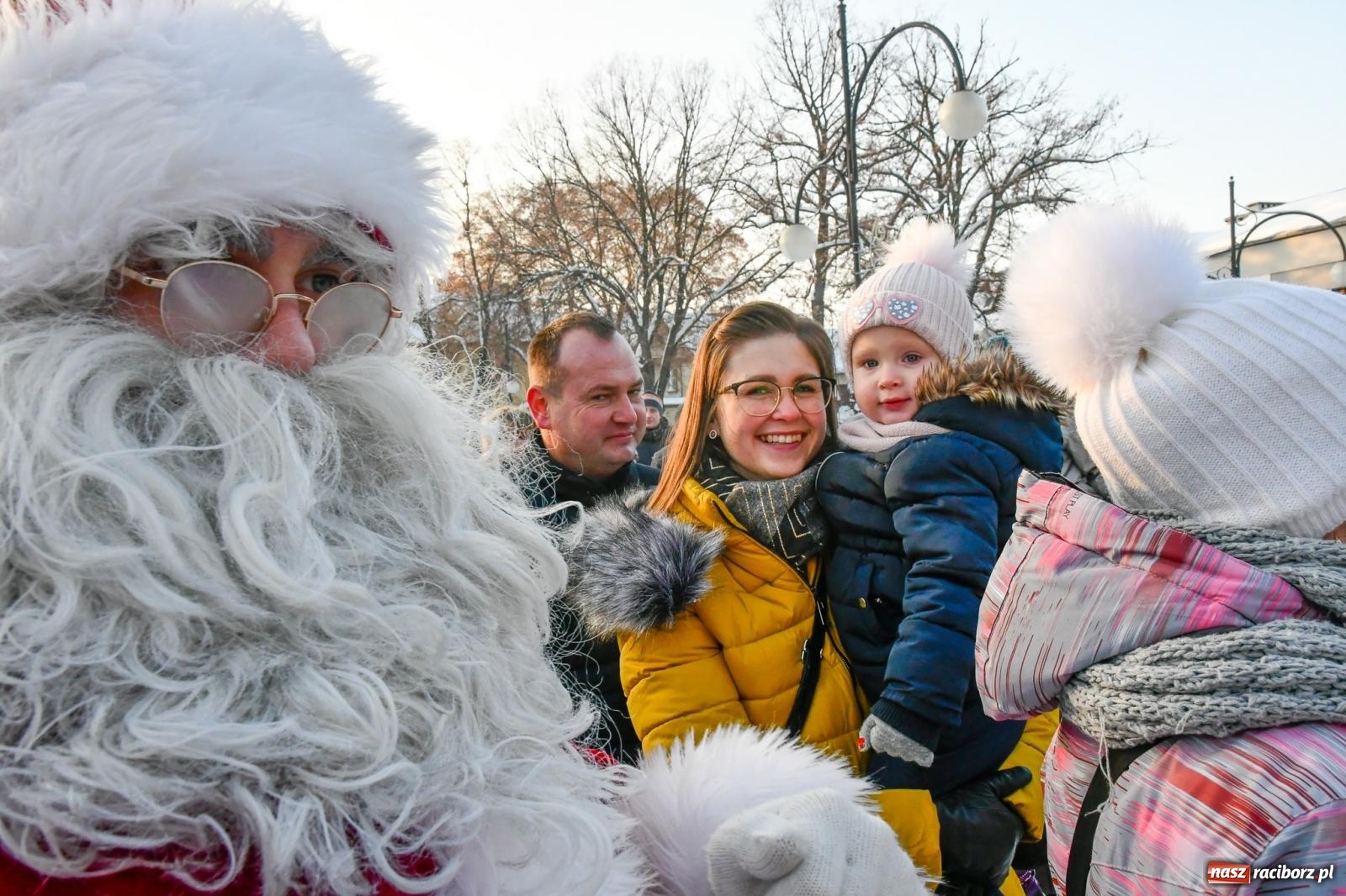 Zdjęcie w galerii na portalu naszraciborz.pl: Fantastyczna zabawa na kiermaszu w Krzanowicach [FOTO i WIDEO] wiadomości z regionu