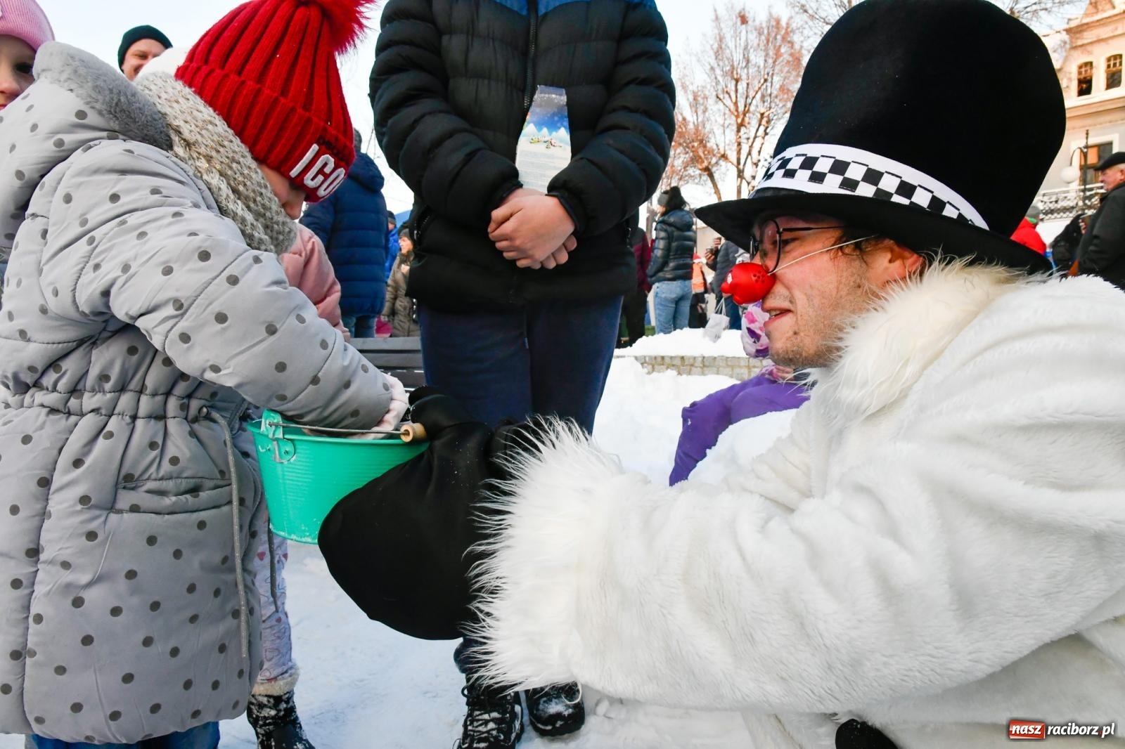 Zdjęcie w galerii na portalu naszraciborz.pl: Fantastyczna zabawa na kiermaszu w Krzanowicach [FOTO i WIDEO] wiadomości z regionu