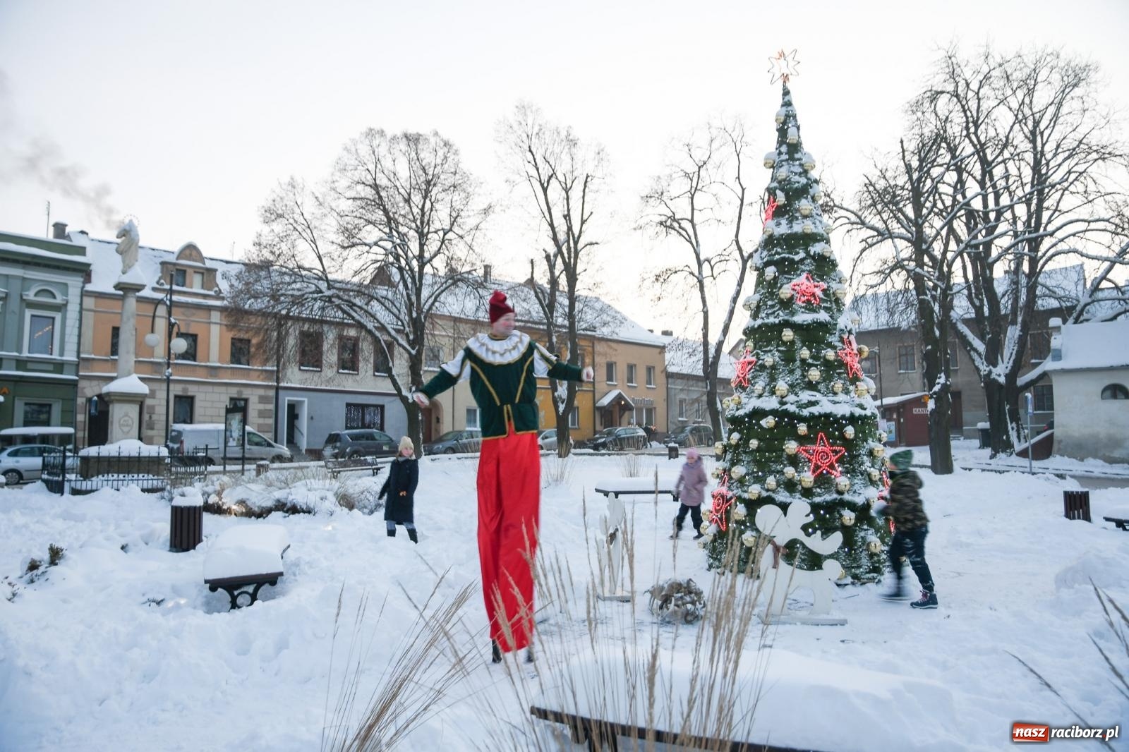 Zdjęcie w galerii na portalu naszraciborz.pl: Fantastyczna zabawa na kiermaszu w Krzanowicach [FOTO i WIDEO] wiadomości z regionu