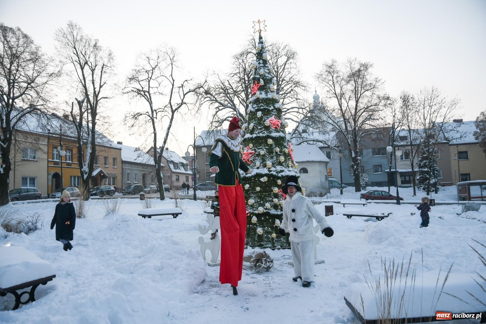 Zdjęcie w galerii na portalu naszraciborz.pl: Fantastyczna zabawa na kiermaszu w Krzanowicach [FOTO i WIDEO] wiadomości z regionu