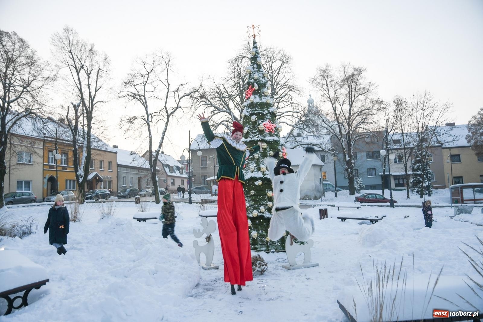 Zdjęcie w galerii na portalu naszraciborz.pl: Fantastyczna zabawa na kiermaszu w Krzanowicach [FOTO i WIDEO] wiadomości z regionu