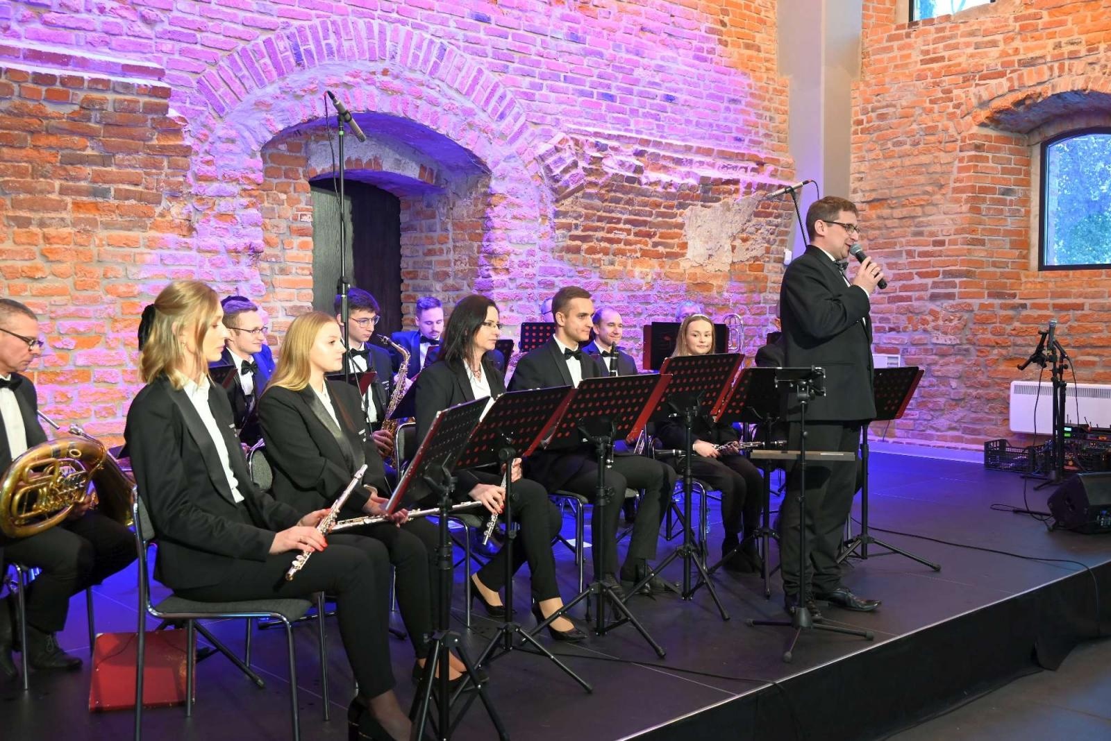 Zdjęcie w galerii na portalu naszraciborz.pl: Magia świąt w tworkowskim zamku [FOTO] wiadomości z regionu
