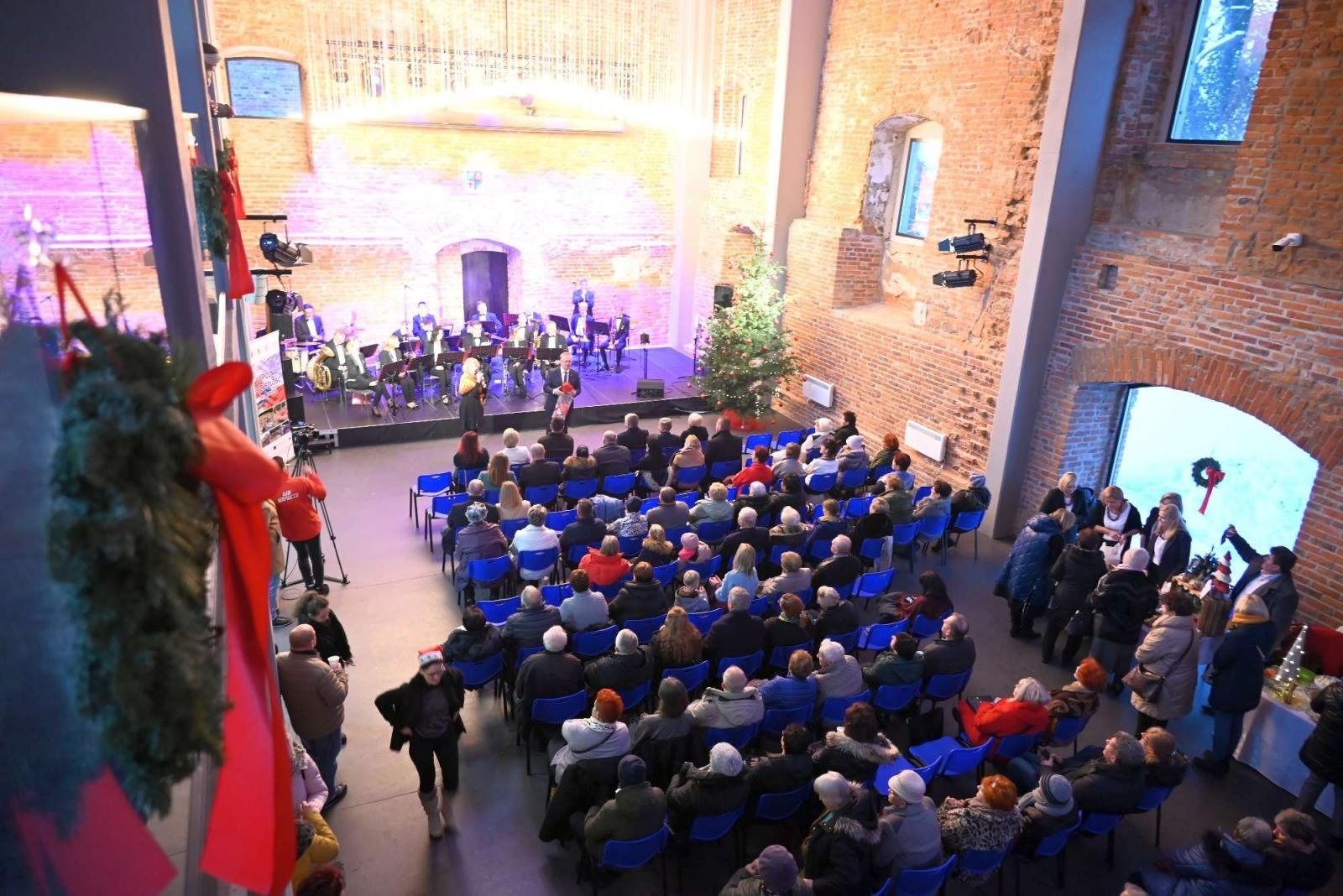 Zdjęcie w galerii na portalu naszraciborz.pl: Magia świąt w tworkowskim zamku [FOTO] wiadomości z regionu