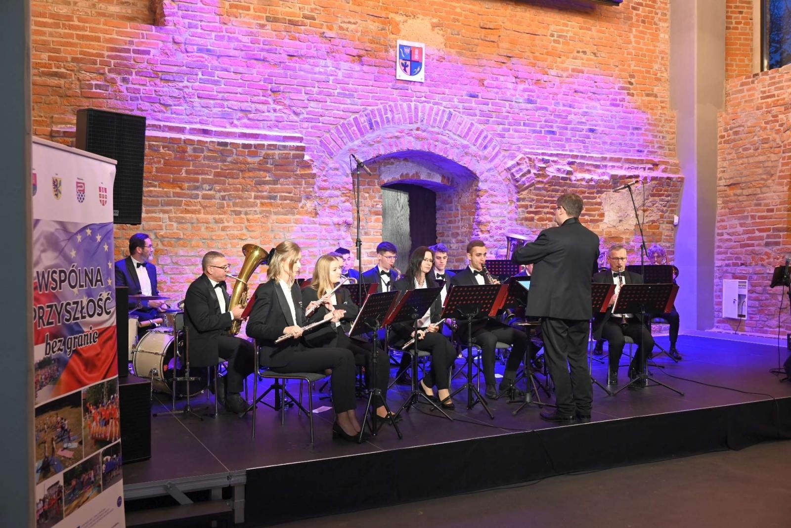 Zdjęcie w galerii na portalu naszraciborz.pl: Magia świąt w tworkowskim zamku [FOTO] wiadomości z regionu