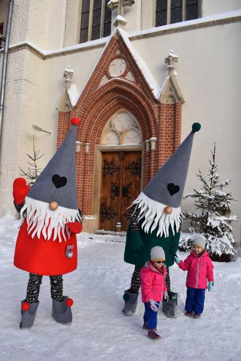 Zdjęcie w galerii na portalu naszraciborz.pl: Mikołaj zszedł z drabiny. Zamkowy jarmark za nami [FOTO i WIDEO] wiadomości z regionu