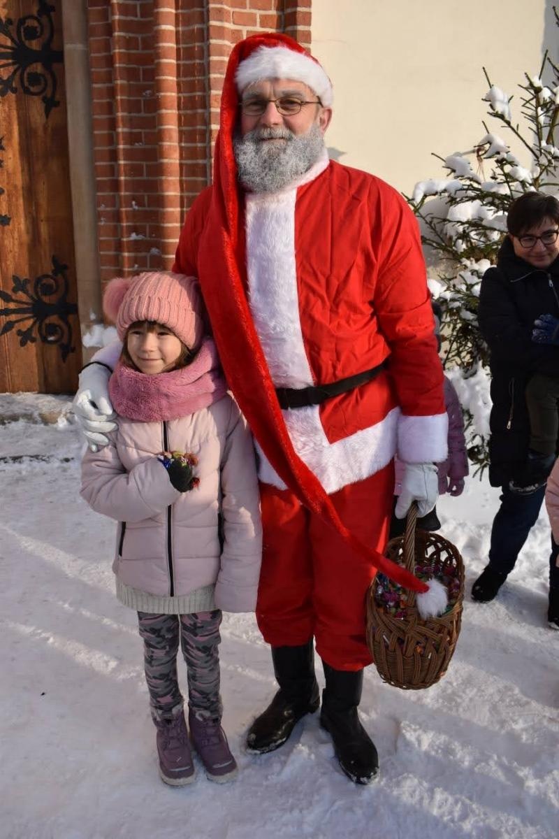 Zdjęcie w galerii na portalu naszraciborz.pl: Mikołaj zszedł z drabiny. Zamkowy jarmark za nami [FOTO i WIDEO] wiadomości z regionu