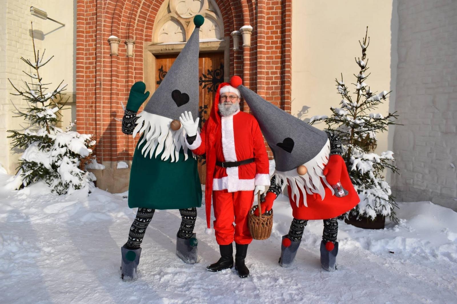 Zdjęcie w galerii na portalu naszraciborz.pl: Mikołaj zszedł z drabiny. Zamkowy jarmark za nami [FOTO i WIDEO] wiadomości z regionu