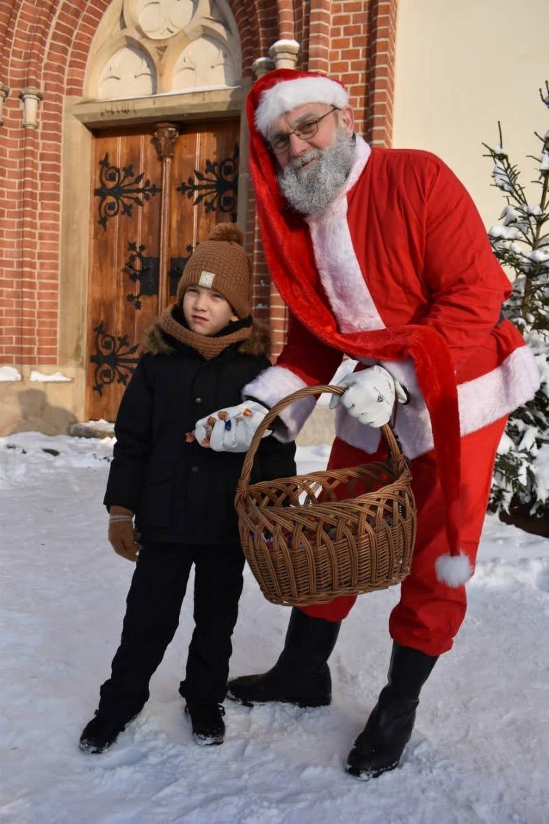 Zdjęcie w galerii na portalu naszraciborz.pl: Mikołaj zszedł z drabiny. Zamkowy jarmark za nami [FOTO i WIDEO] wiadomości z regionu