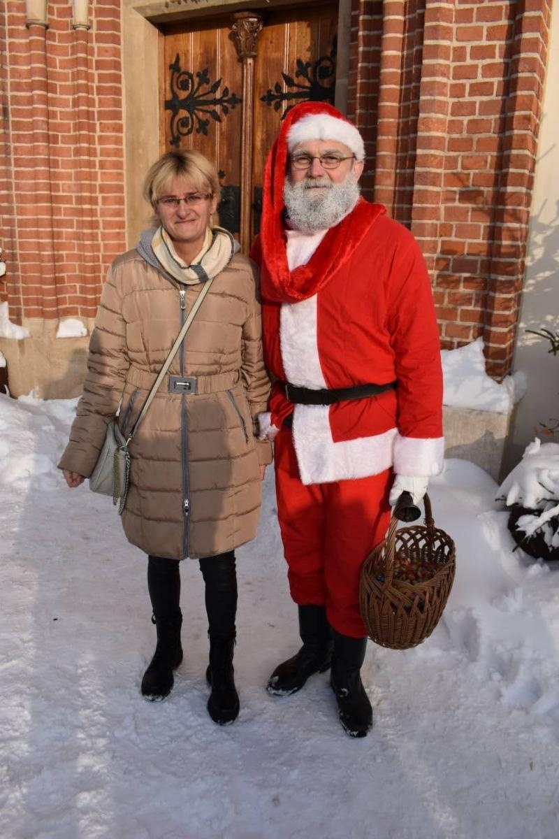 Zdjęcie w galerii na portalu naszraciborz.pl: Mikołaj zszedł z drabiny. Zamkowy jarmark za nami [FOTO i WIDEO] wiadomości z regionu