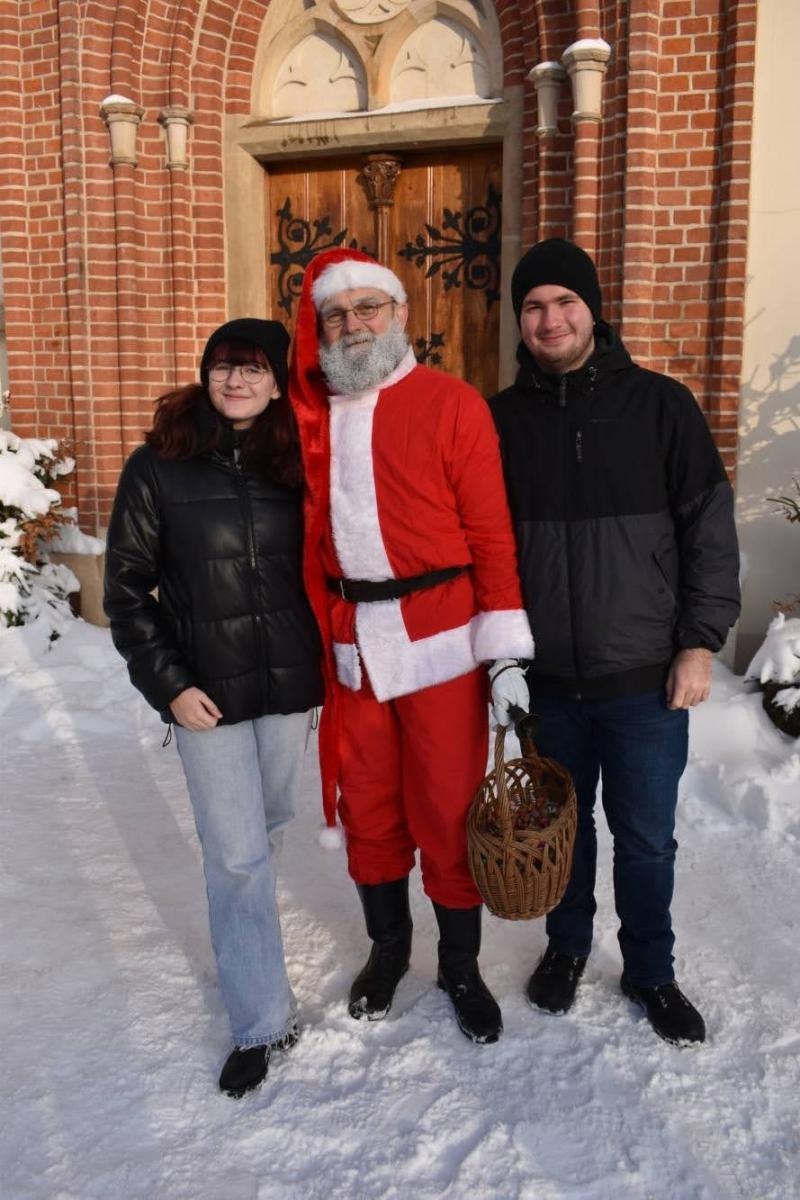 Zdjęcie w galerii na portalu naszraciborz.pl: Mikołaj zszedł z drabiny. Zamkowy jarmark za nami [FOTO i WIDEO] wiadomości z regionu