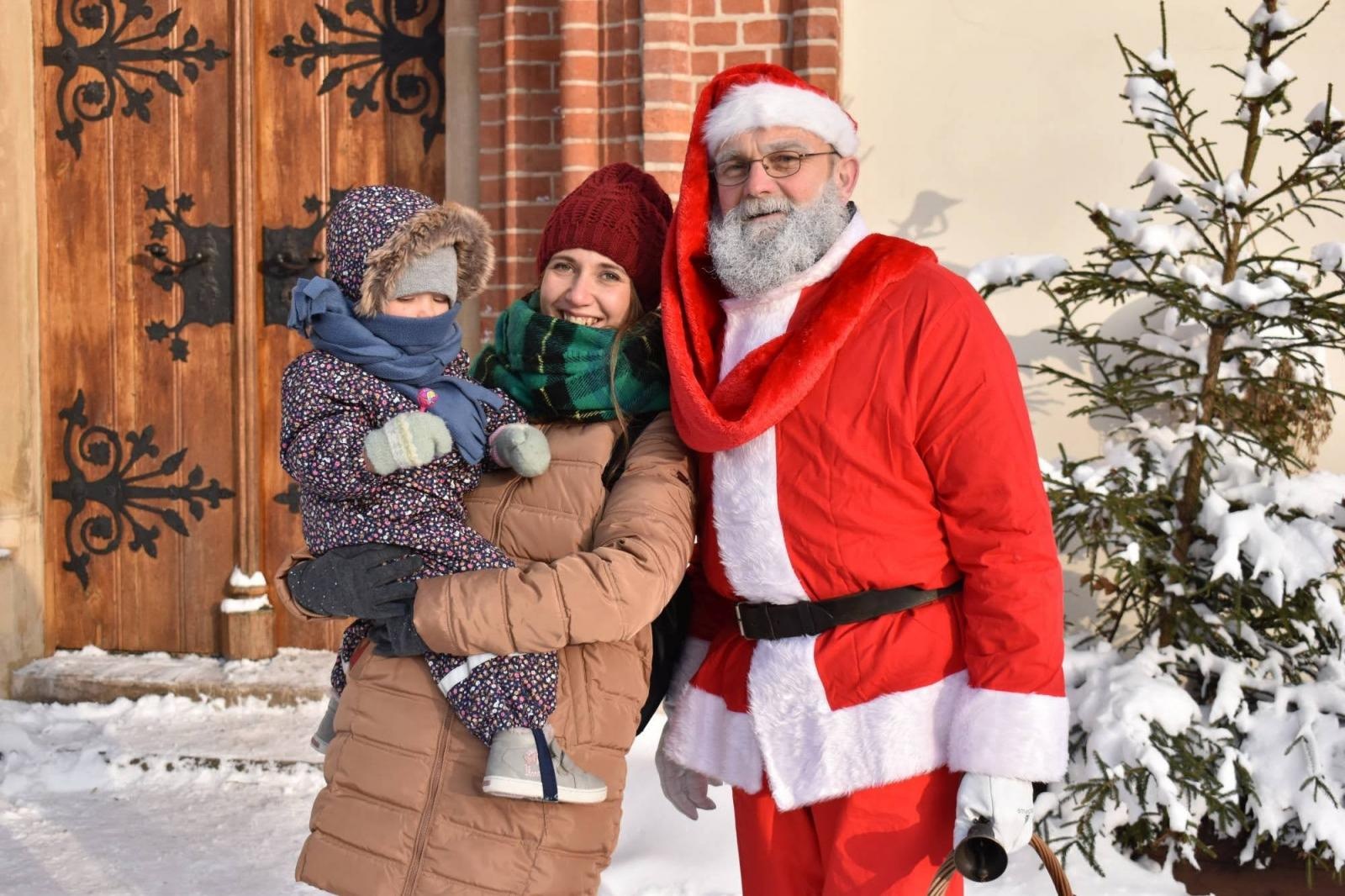 Zdjęcie w galerii na portalu naszraciborz.pl: Mikołaj zszedł z drabiny. Zamkowy jarmark za nami [FOTO i WIDEO] wiadomości z regionu