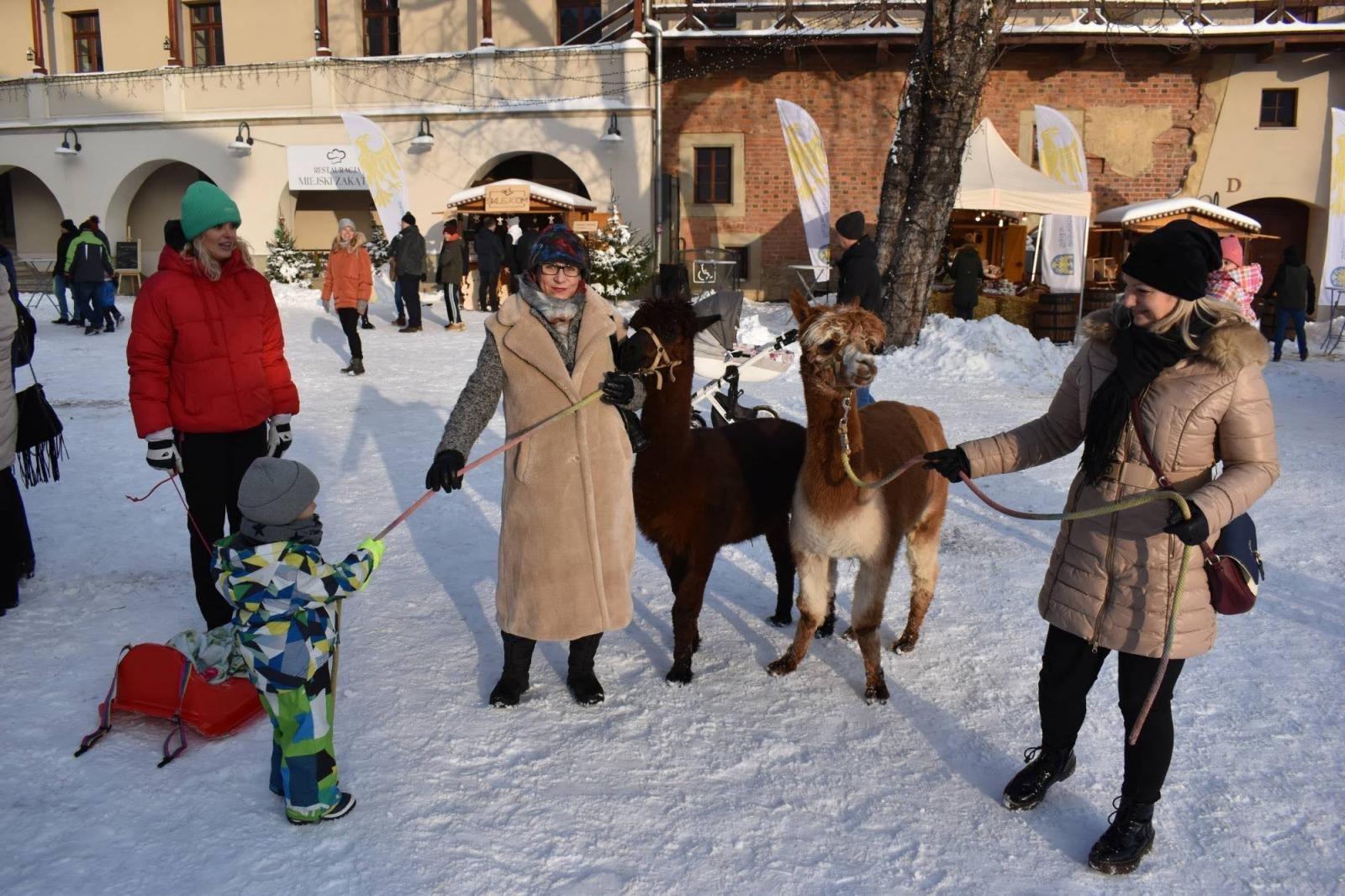 Zdjęcie w galerii na portalu naszraciborz.pl: Mikołaj zszedł z drabiny. Zamkowy jarmark za nami [FOTO i WIDEO] wiadomości z regionu