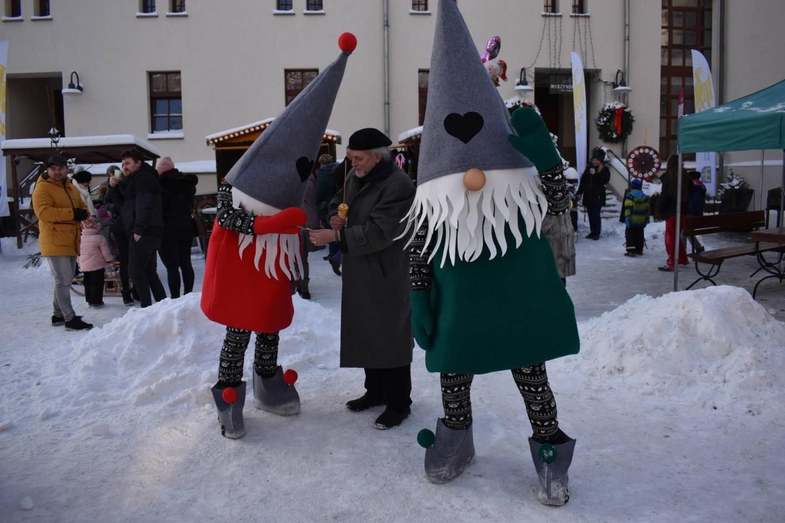 Zdjęcie w galerii na portalu naszraciborz.pl: Mikołaj zszedł z drabiny. Zamkowy jarmark za nami [FOTO i WIDEO] wiadomości z regionu