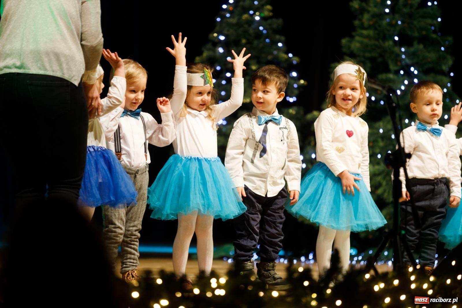 Zdjęcie w galerii na portalu naszraciborz.pl: Przegląd kolęd i piosenek świątecznych w RCK wiadomości z regionu