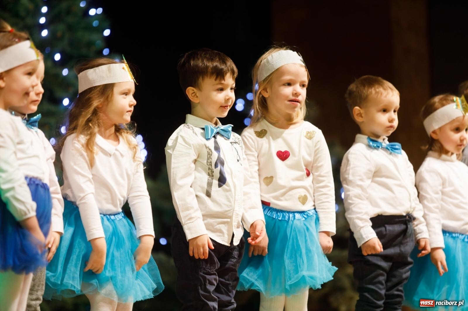 Zdjęcie w galerii na portalu naszraciborz.pl: Przegląd kolęd i piosenek świątecznych w RCK wiadomości z regionu