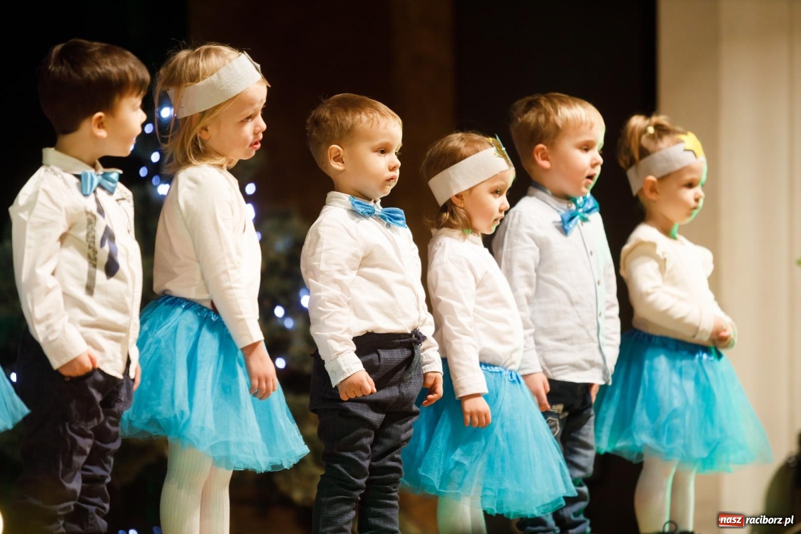 Zdjęcie w galerii na portalu naszraciborz.pl: Przegląd kolęd i piosenek świątecznych w RCK wiadomości z regionu