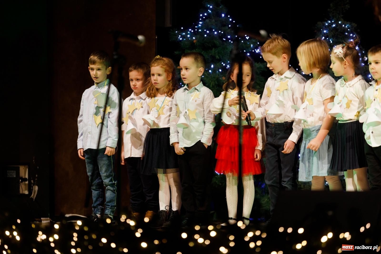 Zdjęcie w galerii na portalu naszraciborz.pl: Przegląd kolęd i piosenek świątecznych w RCK wiadomości z regionu