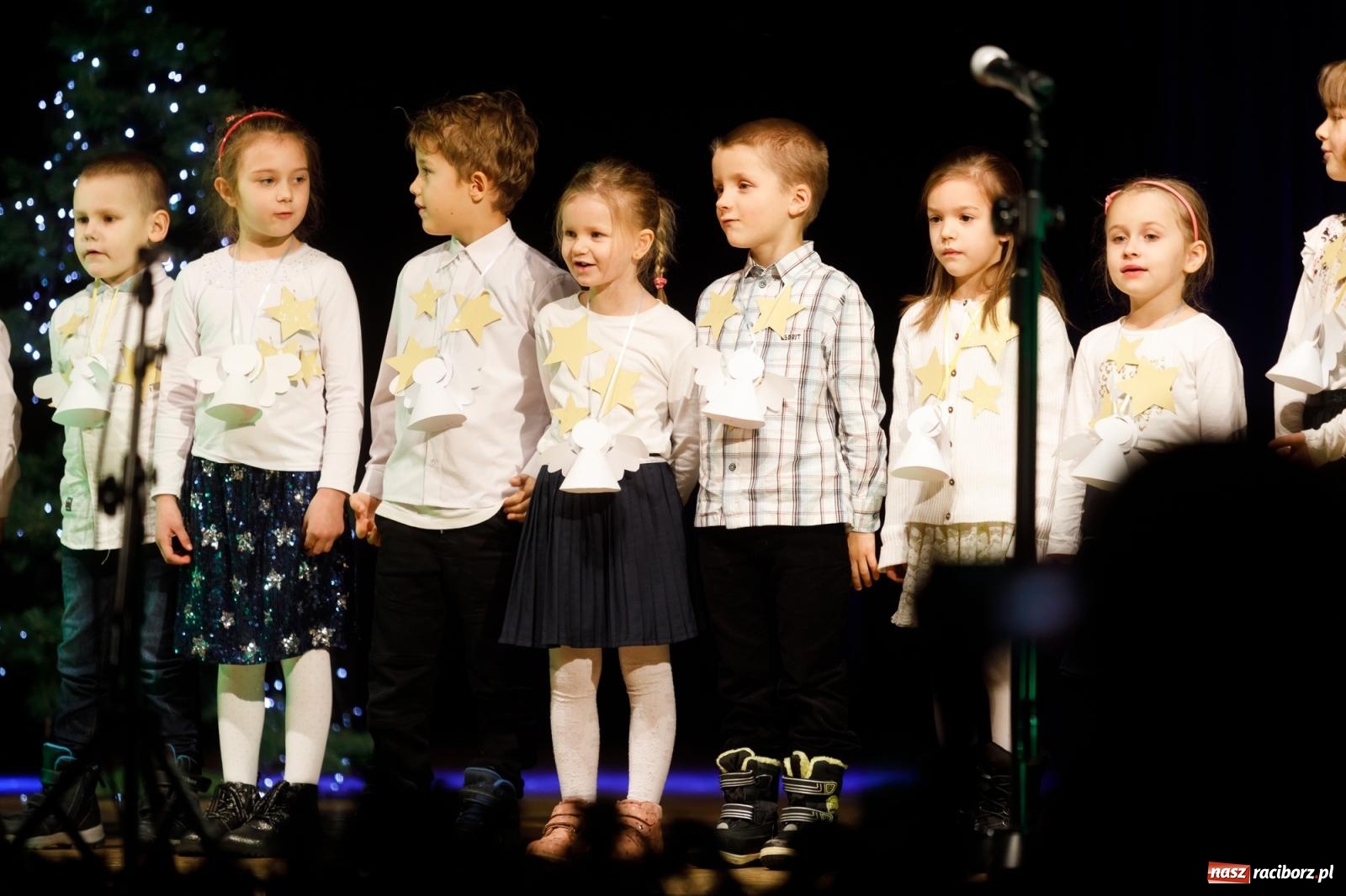Zdjęcie w galerii na portalu naszraciborz.pl: Przegląd kolęd i piosenek świątecznych w RCK wiadomości z regionu