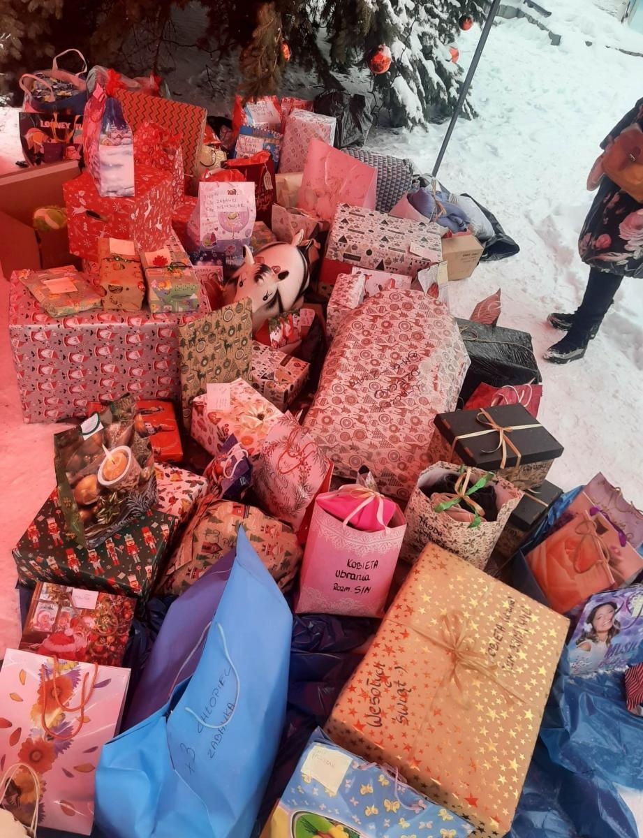 Zdjęcie w galerii na portalu naszraciborz.pl: Uwaga, potrzebujemy TWOJEJ pomocy! – Już niebawem rusza kolejna edycja akcji PODAJ PREZENT wiadomości z regionu