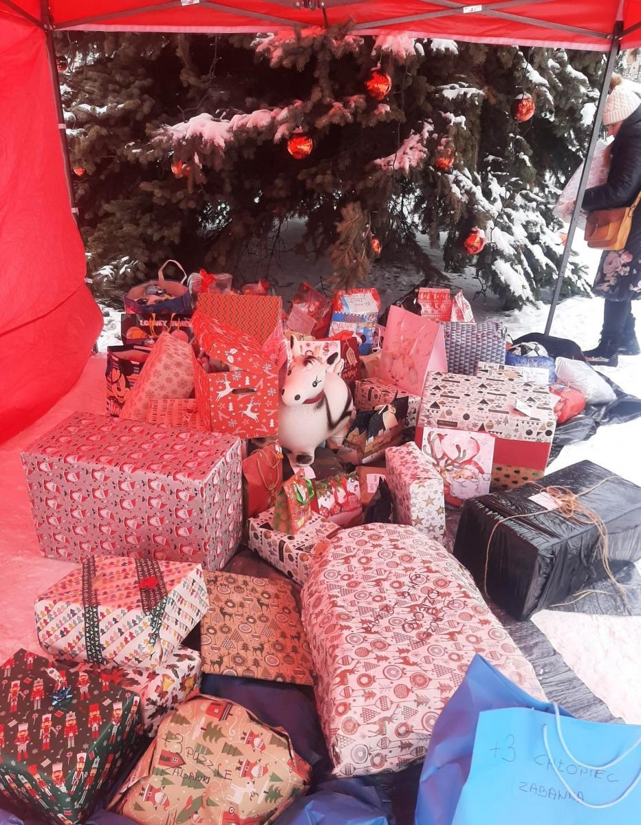 Zdjęcie w galerii na portalu naszraciborz.pl: Uwaga, potrzebujemy TWOJEJ pomocy! – Już niebawem rusza kolejna edycja akcji PODAJ PREZENT wiadomości z regionu