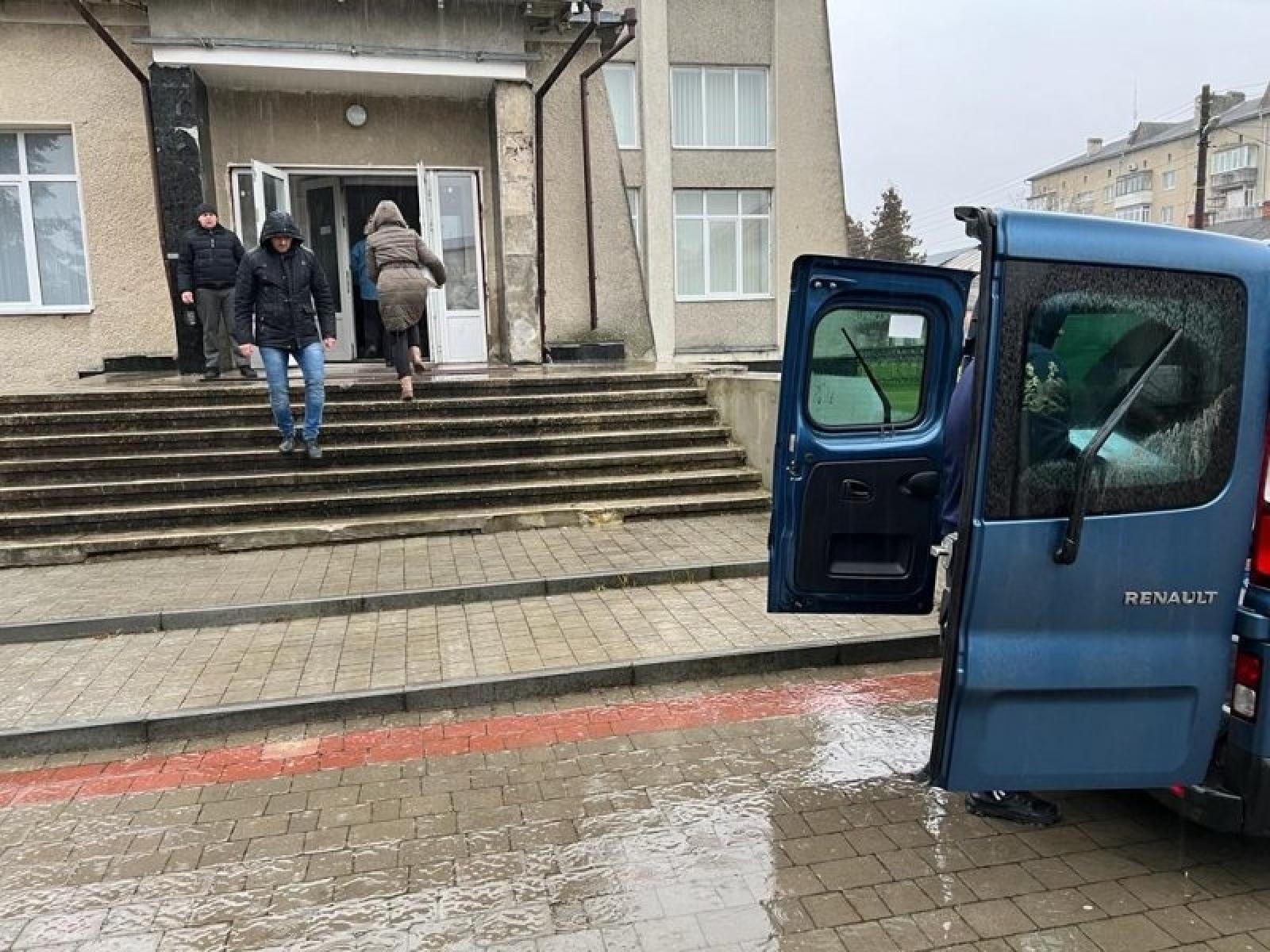 Zdjęcie w galerii na portalu naszraciborz.pl: Misja raciborski Mikołaj dla Tyśmienicy zakończona wiadomości z regionu