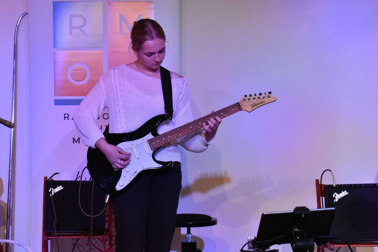 Zdjęcie w galerii na portalu naszraciborz.pl: Świąteczne rytmy zabrzmiały na zamku wiadomości z regionu