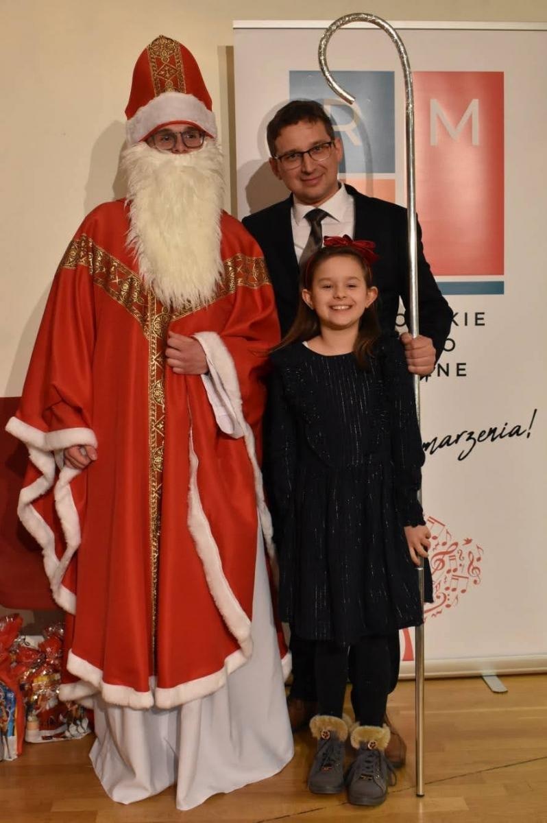 Zdjęcie w galerii na portalu naszraciborz.pl: Świąteczne rytmy zabrzmiały na zamku wiadomości z regionu