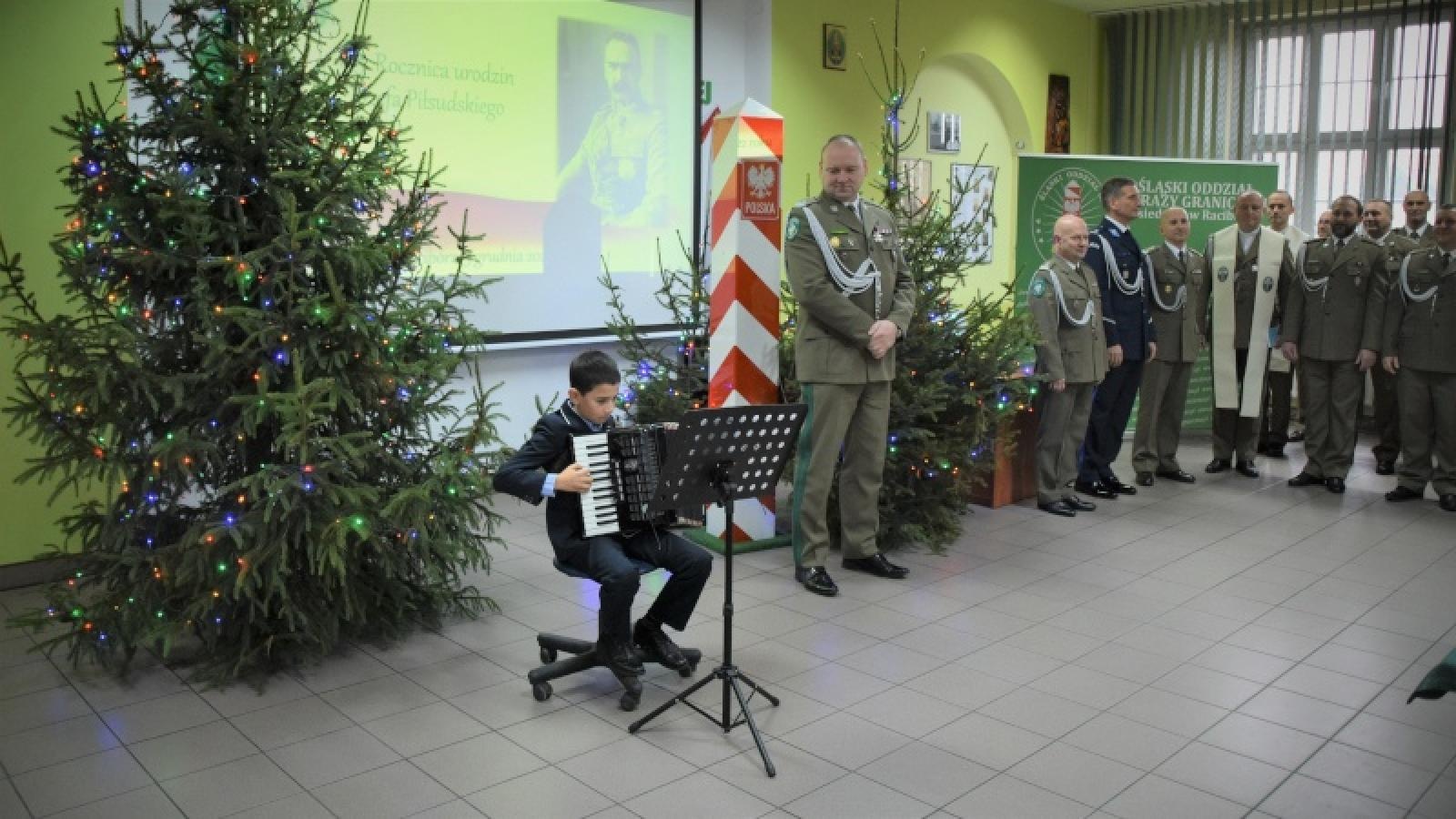 Zdjęcie w galerii na portalu naszraciborz.pl: Świąteczne spotkania opłatkowe u śląskich pograniczników wiadomości z regionu