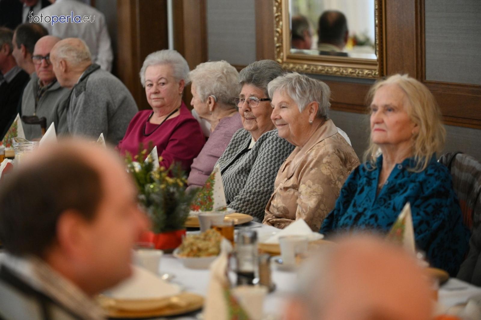 Zdjęcie w galerii na portalu naszraciborz.pl: Wigilia w Perle. Jan Basista od lat dba o samotnych z gminy Krzanowice wiadomości z regionu