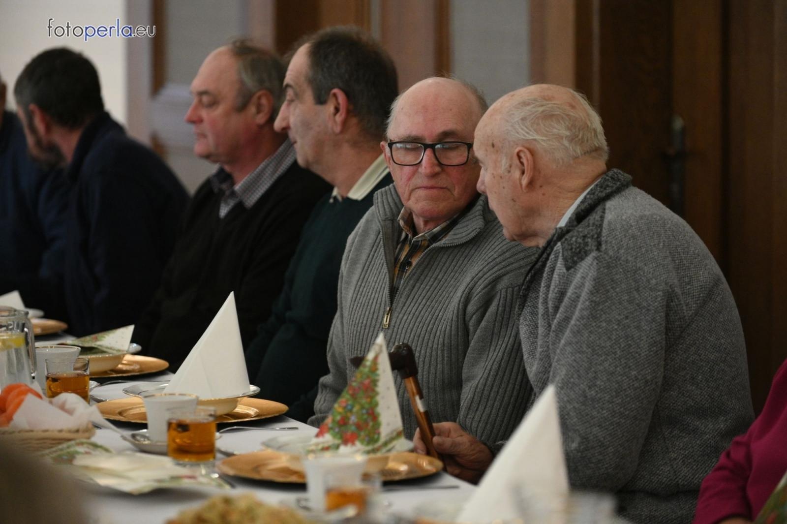 Zdjęcie w galerii na portalu naszraciborz.pl: Wigilia w Perle. Jan Basista od lat dba o samotnych z gminy Krzanowice wiadomości z regionu