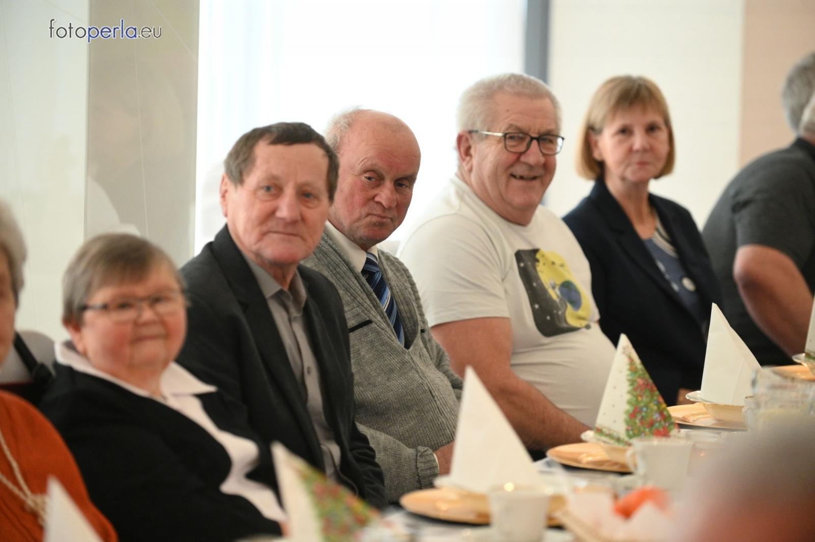 Zdjęcie w galerii na portalu naszraciborz.pl: Wigilia w Perle. Jan Basista od lat dba o samotnych z gminy Krzanowice wiadomości z regionu