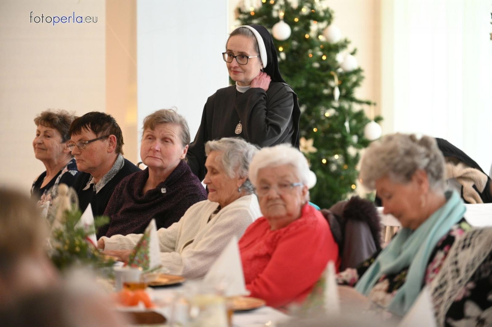 Zdjęcie w galerii na portalu naszraciborz.pl: Wigilia w Perle. Jan Basista od lat dba o samotnych z gminy Krzanowice wiadomości z regionu