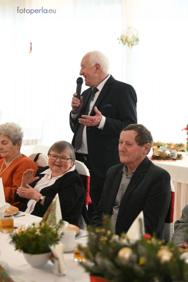 Zdjęcie w galerii na portalu naszraciborz.pl: Wigilia w Perle. Jan Basista od lat dba o samotnych z gminy Krzanowice wiadomości z regionu