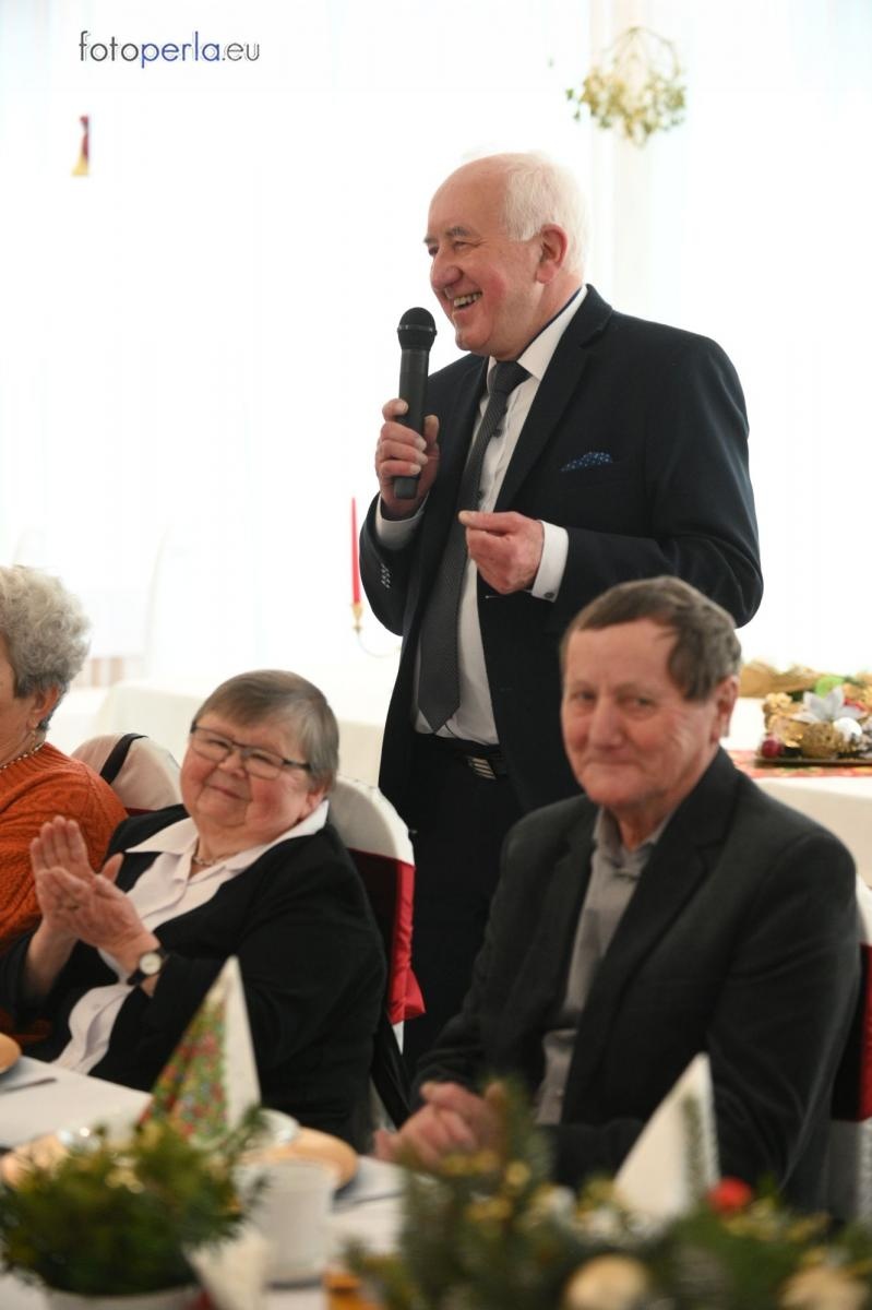 Zdjęcie w galerii na portalu naszraciborz.pl: Wigilia w Perle. Jan Basista od lat dba o samotnych z gminy Krzanowice wiadomości z regionu