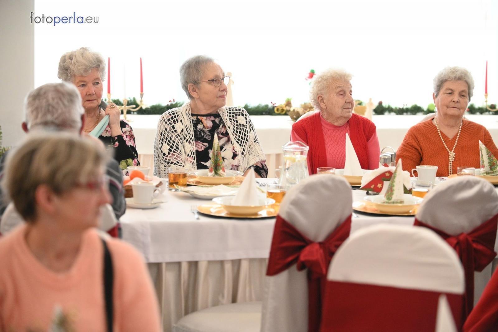 Zdjęcie w galerii na portalu naszraciborz.pl: Wigilia w Perle. Jan Basista od lat dba o samotnych z gminy Krzanowice wiadomości z regionu