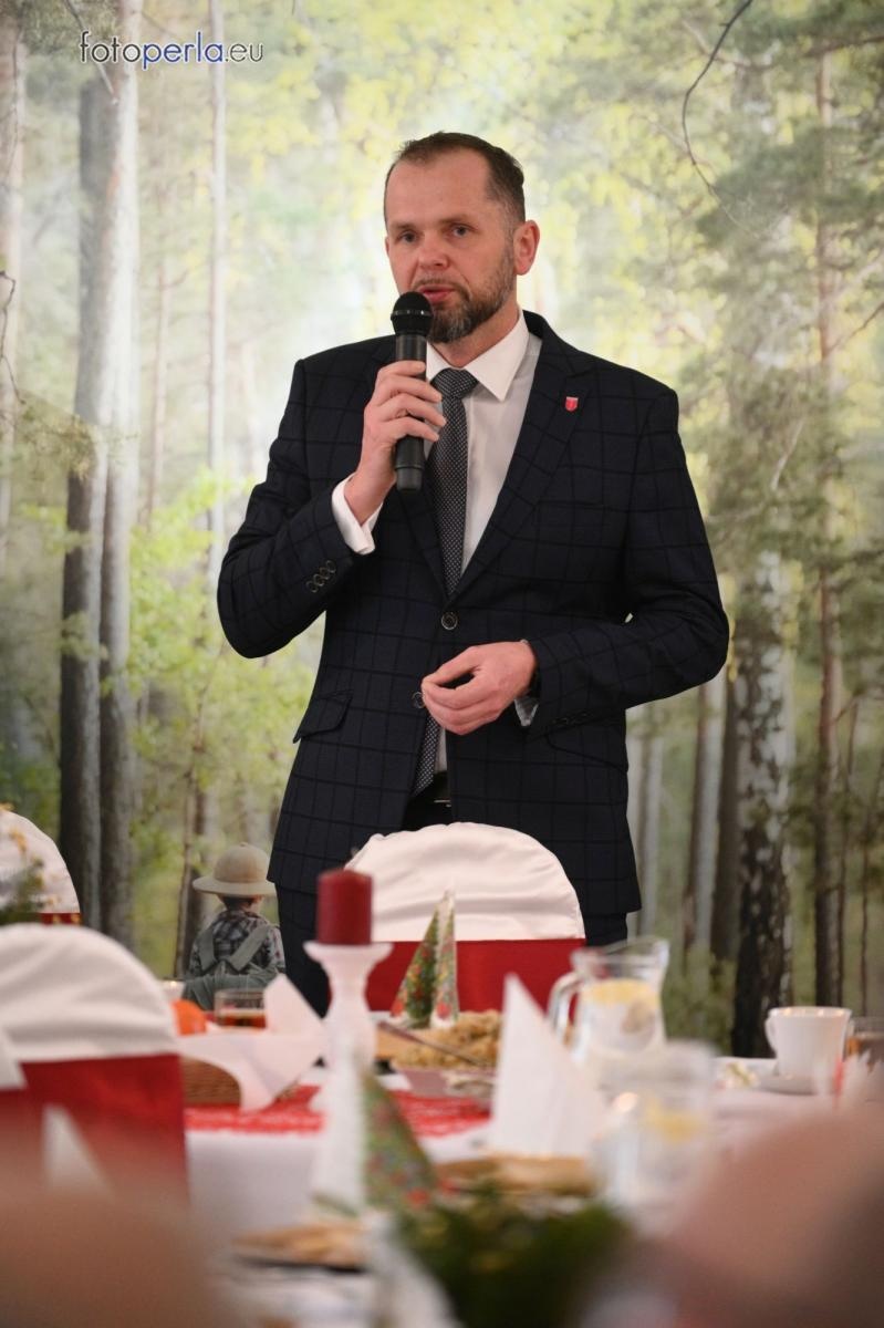 Zdjęcie w galerii na portalu naszraciborz.pl: Wigilia w Perle. Jan Basista od lat dba o samotnych z gminy Krzanowice wiadomości z regionu