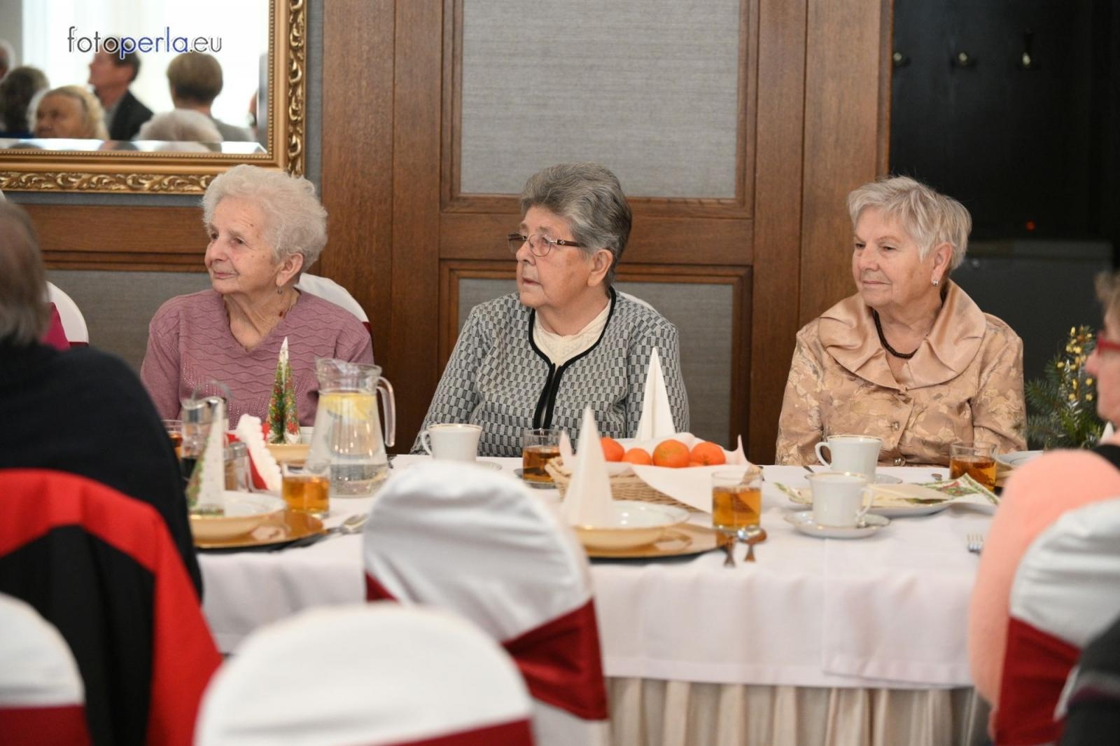 Zdjęcie w galerii na portalu naszraciborz.pl: Wigilia w Perle. Jan Basista od lat dba o samotnych z gminy Krzanowice wiadomości z regionu