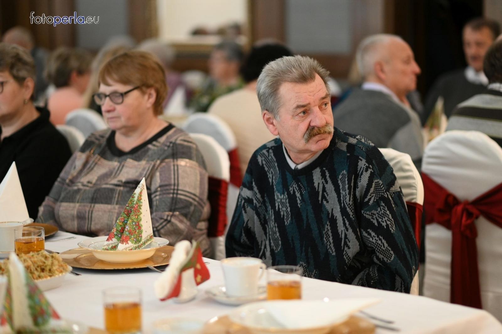 Zdjęcie w galerii na portalu naszraciborz.pl: Wigilia w Perle. Jan Basista od lat dba o samotnych z gminy Krzanowice wiadomości z regionu
