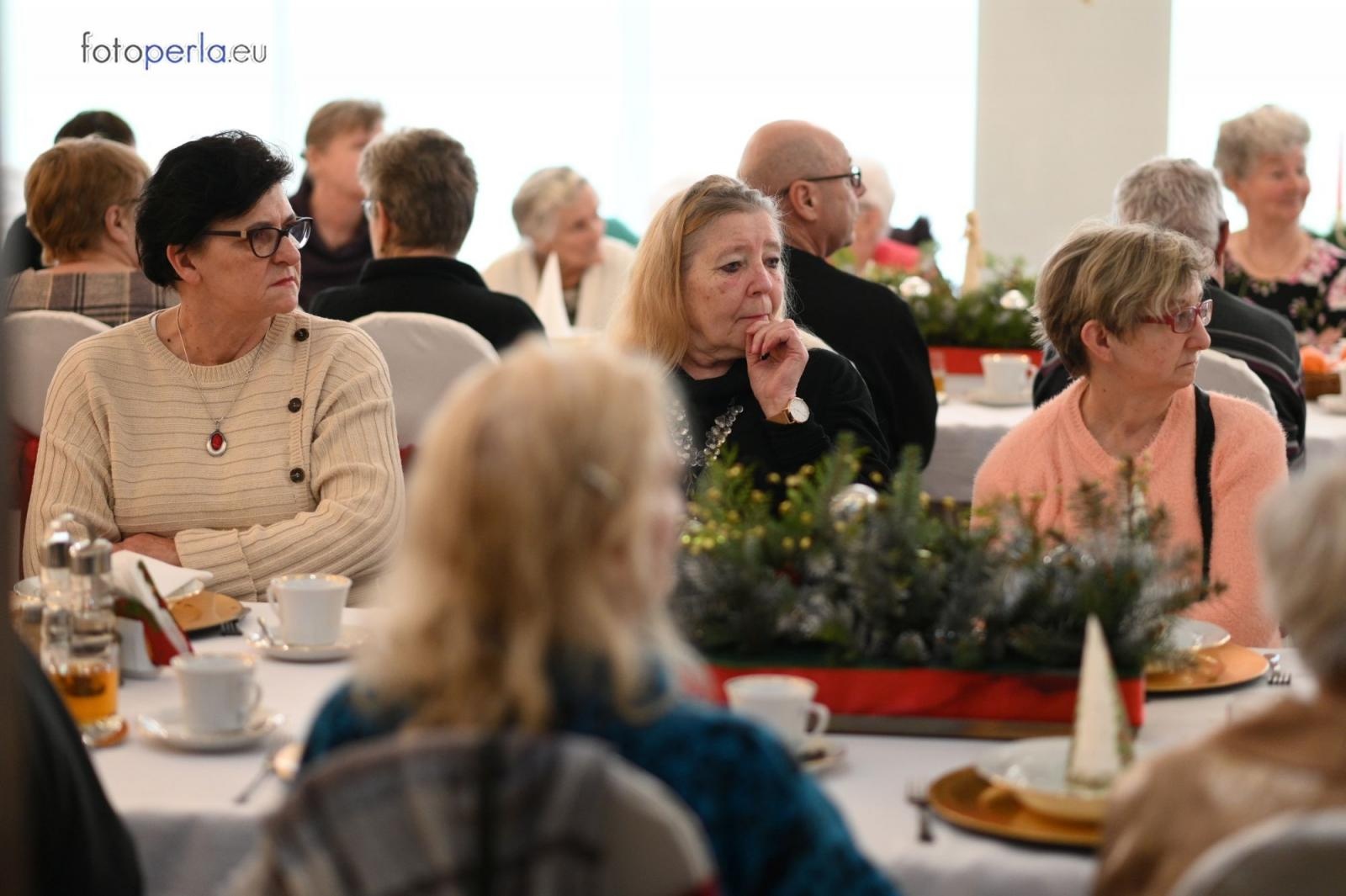 Zdjęcie w galerii na portalu naszraciborz.pl: Wigilia w Perle. Jan Basista od lat dba o samotnych z gminy Krzanowice wiadomości z regionu