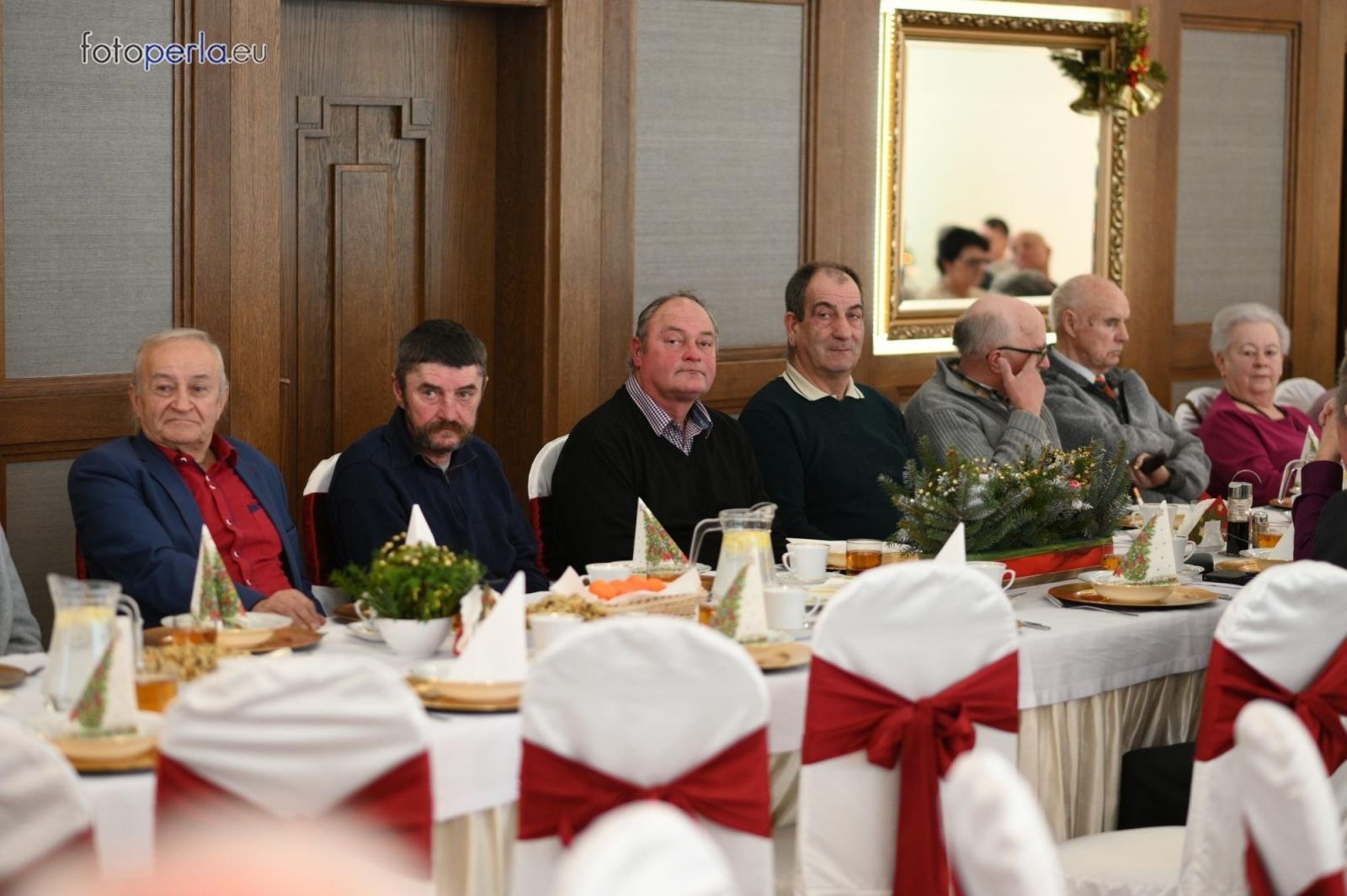 Zdjęcie w galerii na portalu naszraciborz.pl: Wigilia w Perle. Jan Basista od lat dba o samotnych z gminy Krzanowice wiadomości z regionu