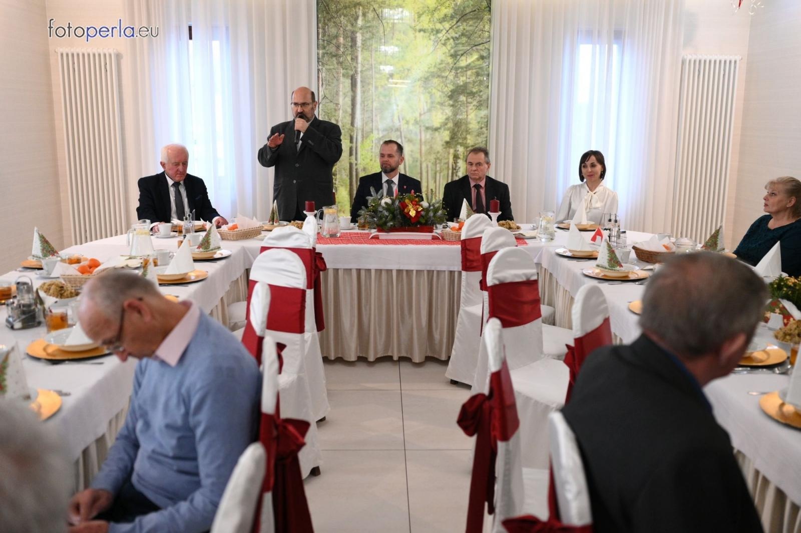 Zdjęcie w galerii na portalu naszraciborz.pl: Wigilia w Perle. Jan Basista od lat dba o samotnych z gminy Krzanowice wiadomości z regionu