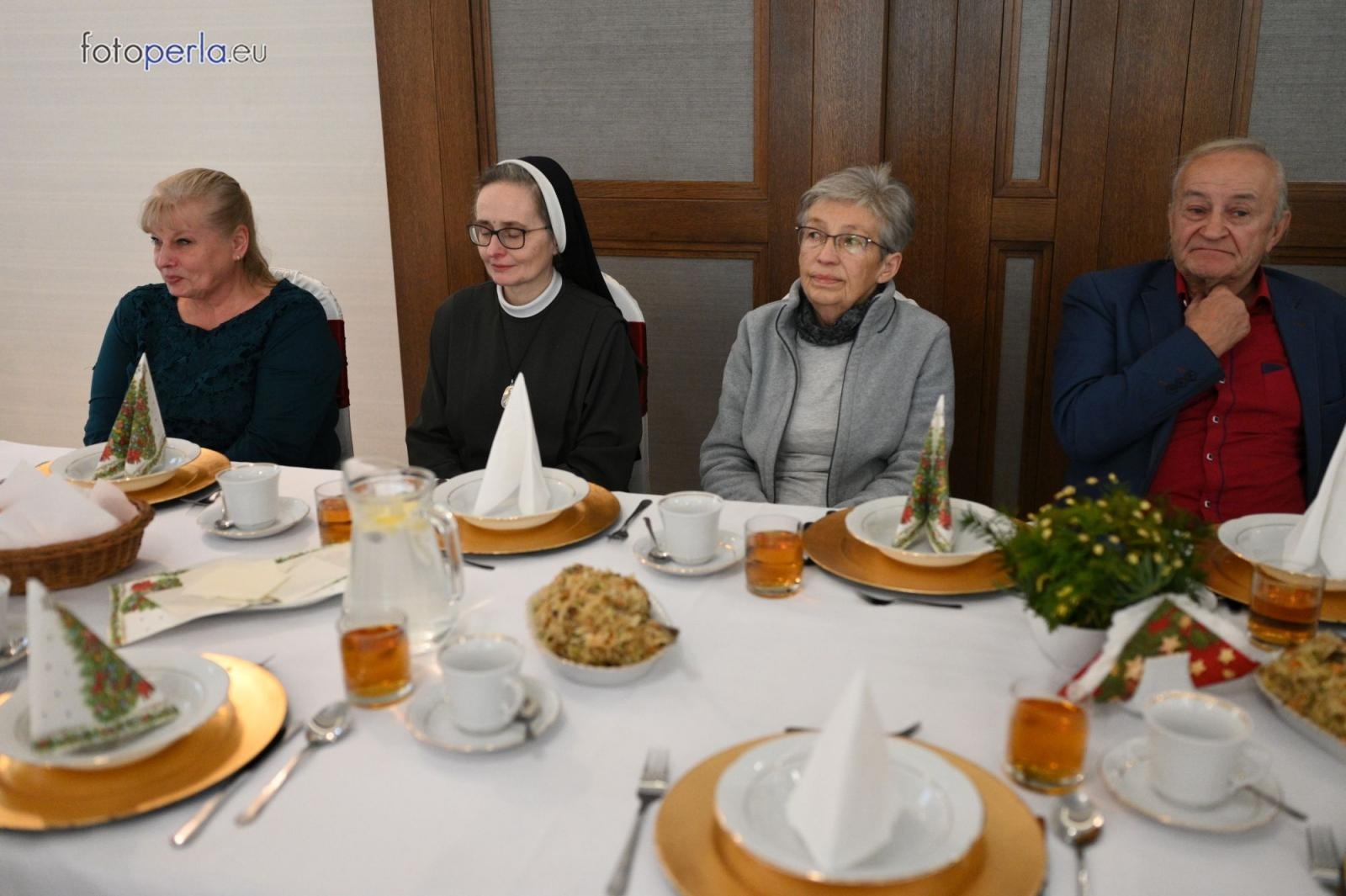 Zdjęcie w galerii na portalu naszraciborz.pl: Wigilia w Perle. Jan Basista od lat dba o samotnych z gminy Krzanowice wiadomości z regionu