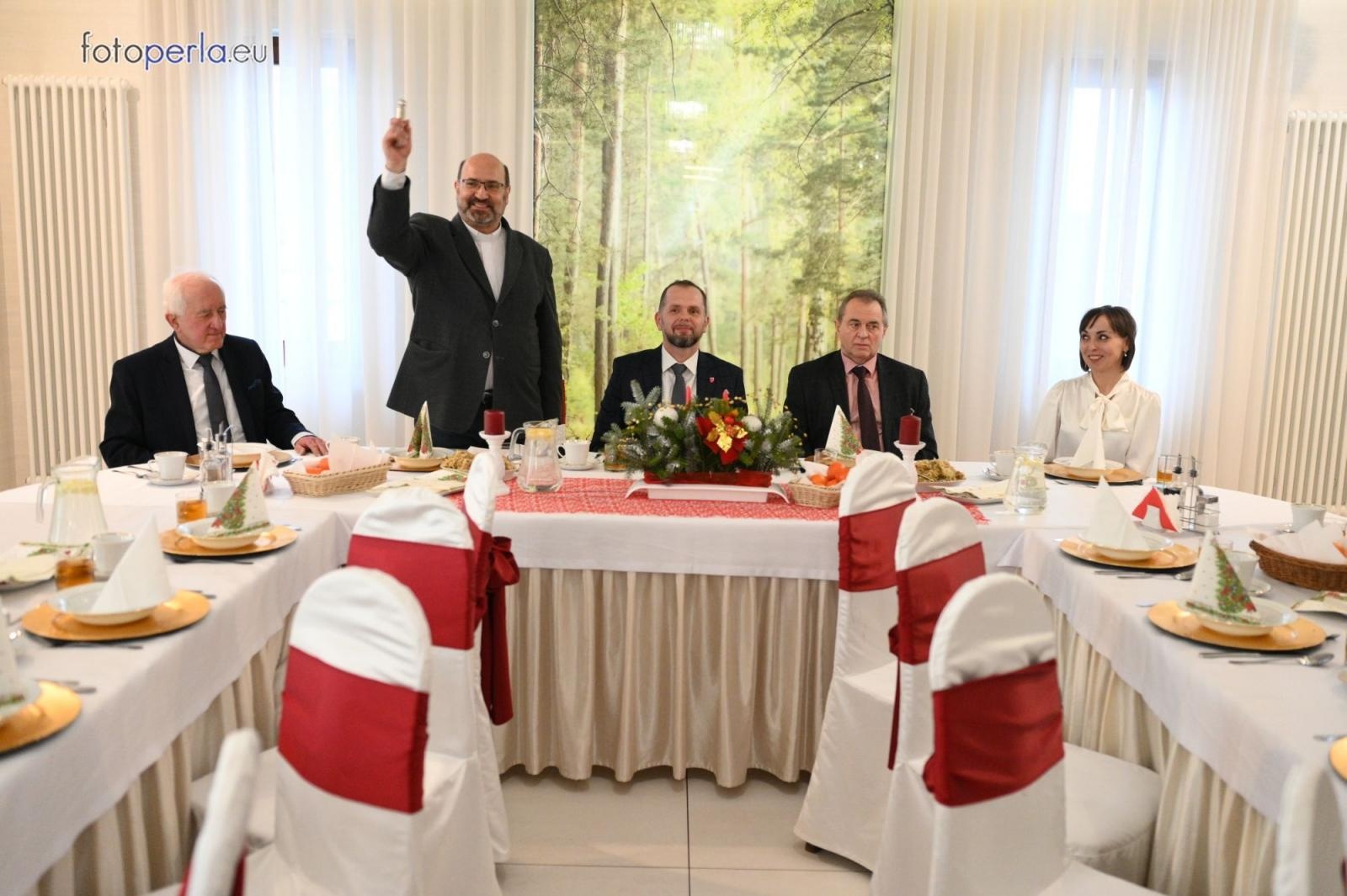 Zdjęcie w galerii na portalu naszraciborz.pl: Wigilia w Perle. Jan Basista od lat dba o samotnych z gminy Krzanowice wiadomości z regionu