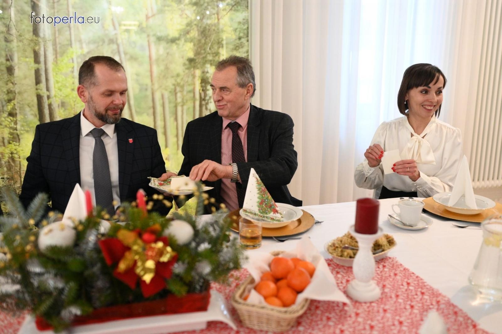 Zdjęcie w galerii na portalu naszraciborz.pl: Wigilia w Perle. Jan Basista od lat dba o samotnych z gminy Krzanowice wiadomości z regionu
