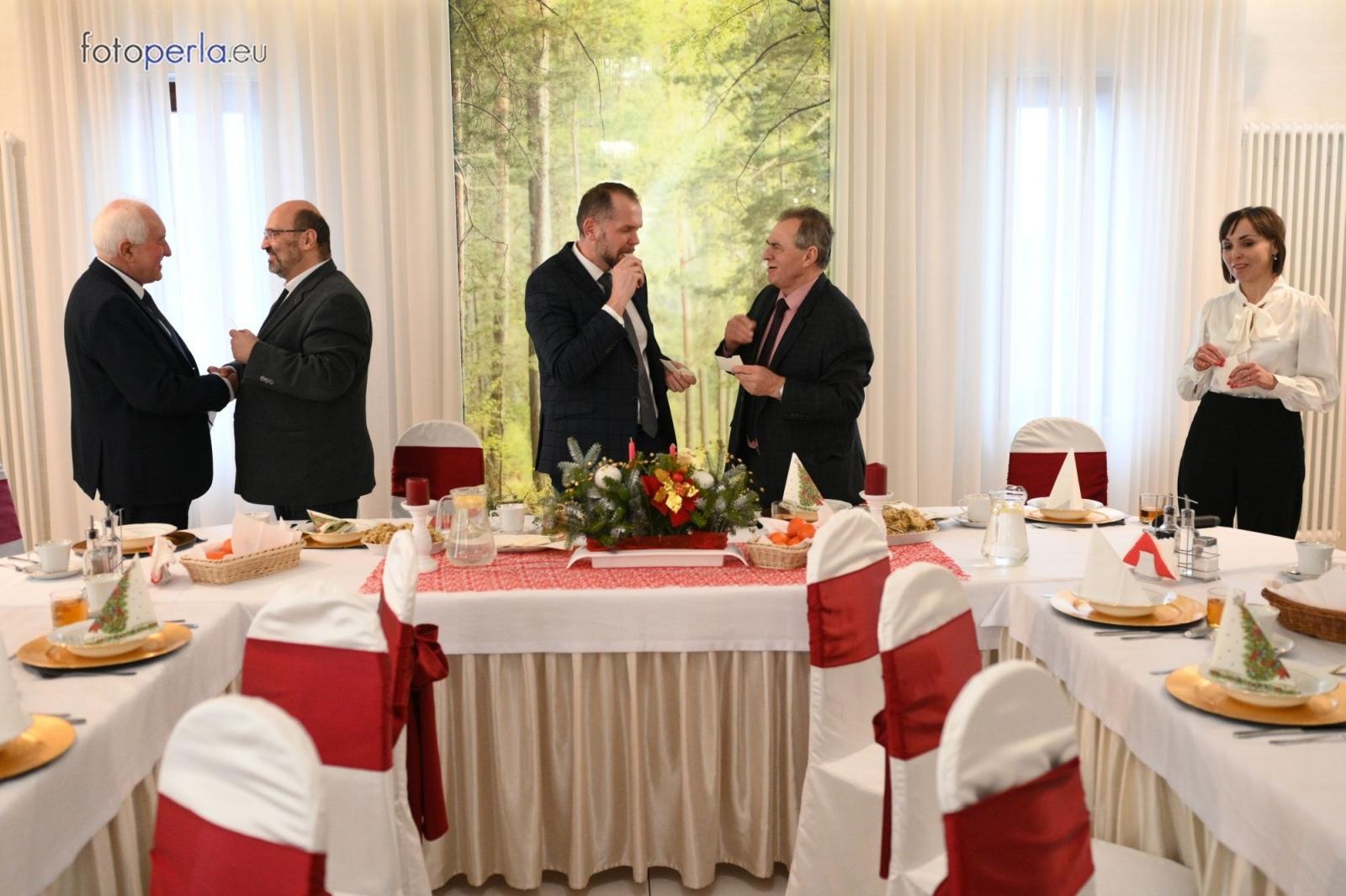 Zdjęcie w galerii na portalu naszraciborz.pl: Wigilia w Perle. Jan Basista od lat dba o samotnych z gminy Krzanowice wiadomości z regionu